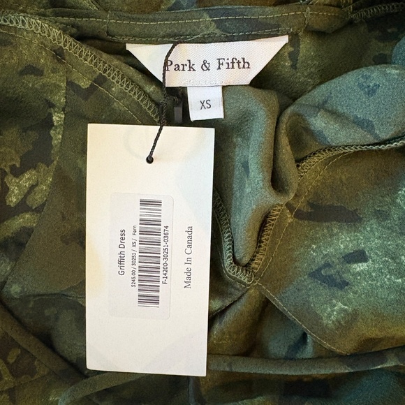 NEW Park & Fifth Griffith Dress Green Floral Halter Open Back XS - Picture 3 of 10